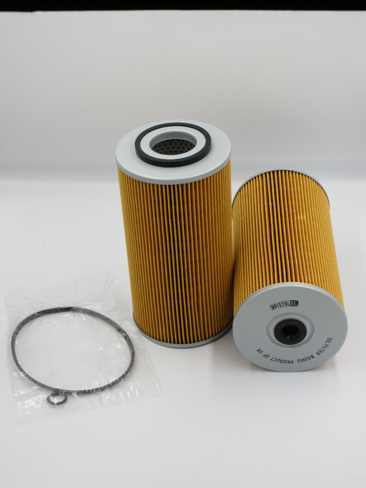 BO2052– OIL FILTER